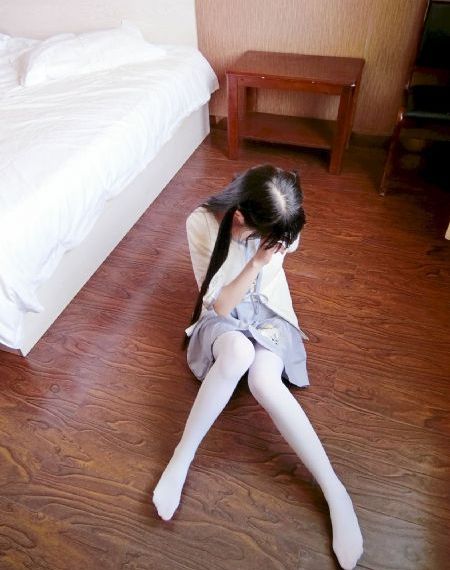 欧美小清新美女_超清在线观看完整版
