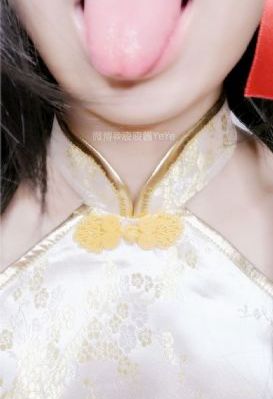 欧美男士灰色西装_剧情片免费观看超清